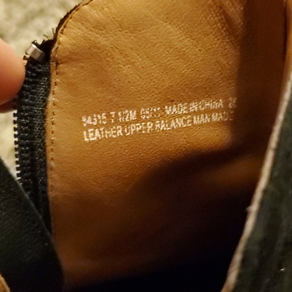 Clarks - Picture 5 of 10